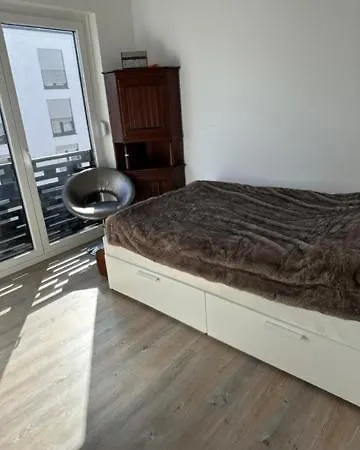 Modern Near Airport Appartement