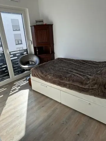 Modern Near Airport Apartman