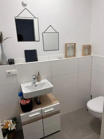 Modern Near Airport Apartman Düsseldorf